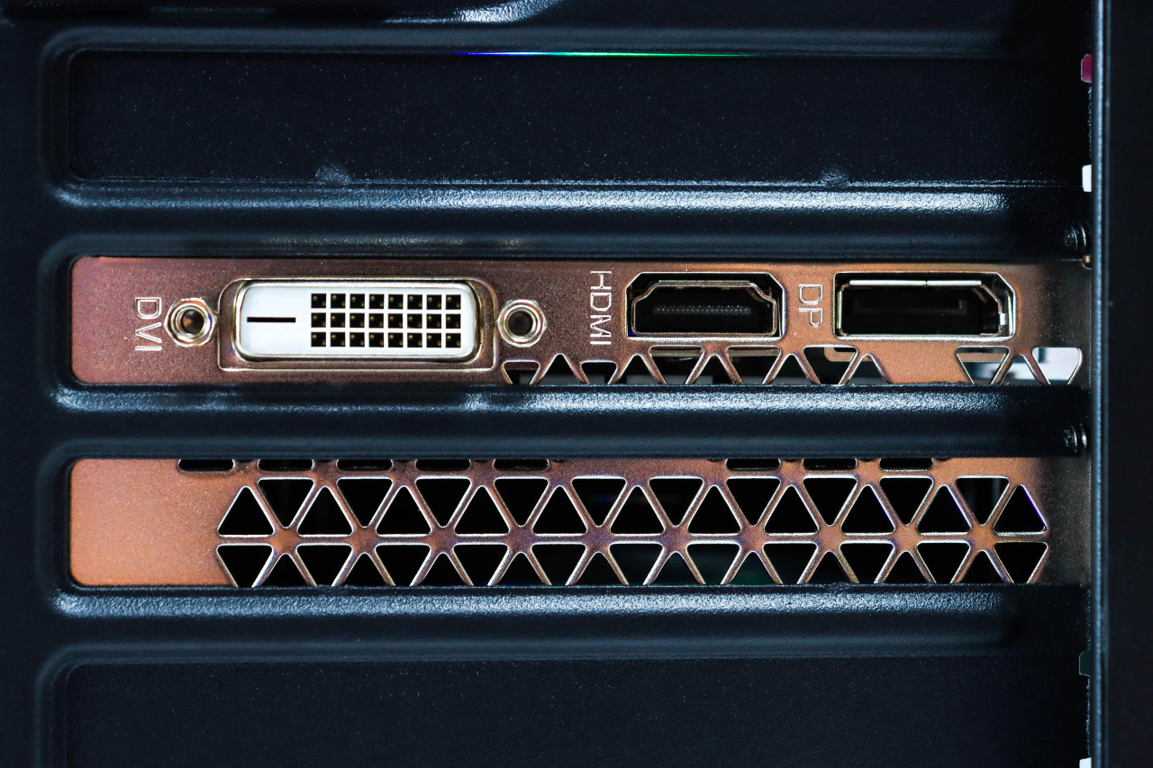 Gaming PC Cougar MX110-05; R5 3600; RTX 3050; 1TB SSD; 16GB DOPER