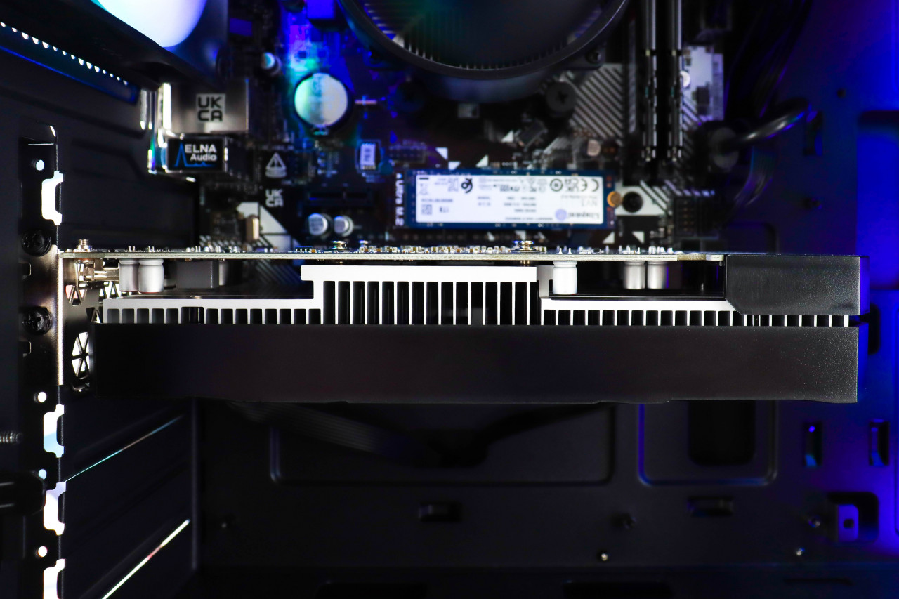 Gaming PC Cougar MX110-05; R5 3600; RTX 3050; 1TB SSD; 16GB DOPER
