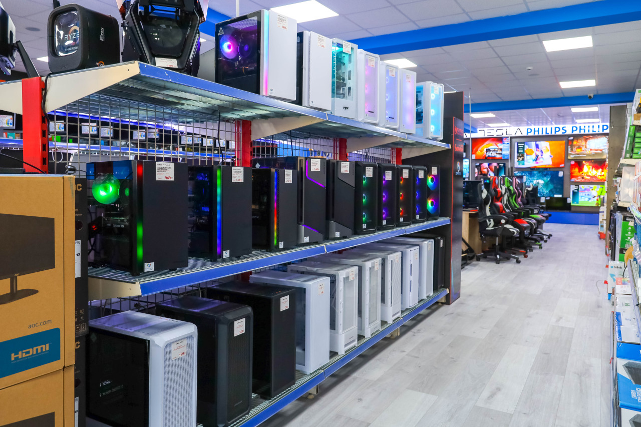Gaming PC Cougar MX110-05; R5 3600; RTX 3050; 1TB SSD; 16GB DOPER