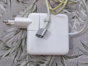 Apple MagSafe 2 45w punjac