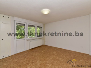 SLATINA - Adaptiran dvosoban 57 m2, na 1. spratu