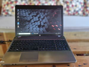 Laptop HP i3 640 GB 8GB RAM 15.6"
