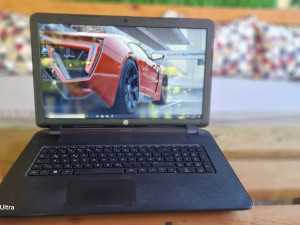 Gaming laptop HP Amd A8 8GB RAM 1TB HDD 17.3" 3h bat