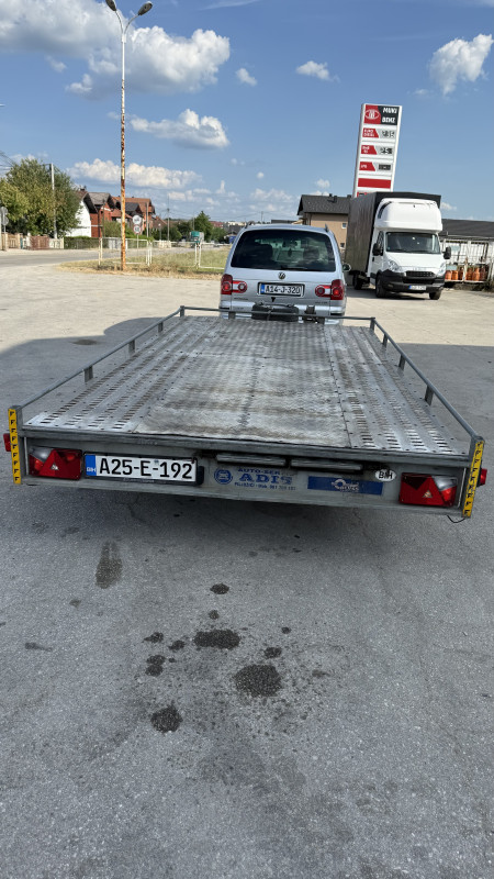 Auto prikolica BLYSS 2015 Godina Top Stanje Odrzavana Max