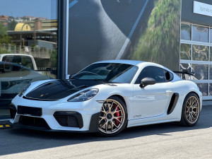 Porsche 718 Cayman GT4 RS 2025