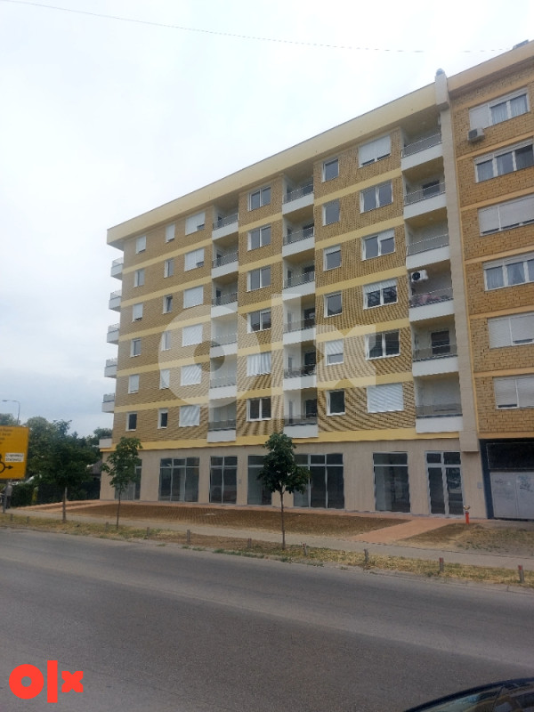 NAJAM: NOV POSL.PROSTOR 300m2, STEPE STEPANOVIĆA