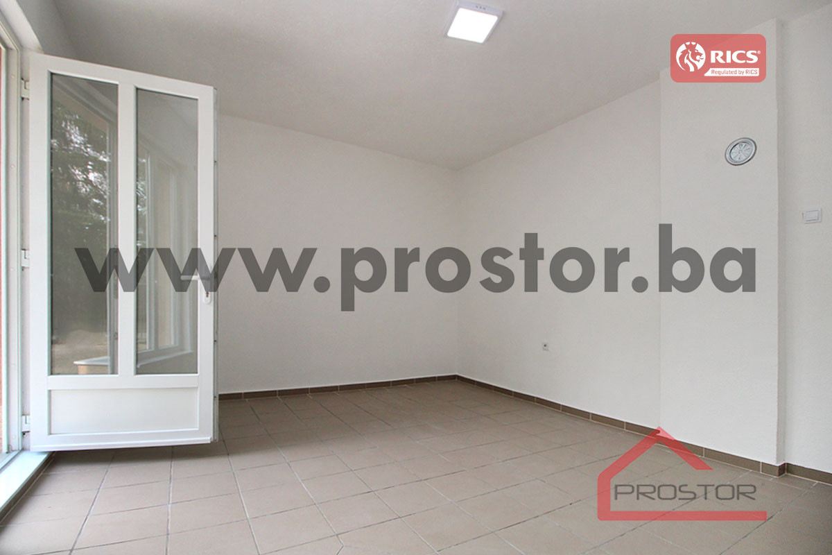PROSTOR izdaje: Poslovni prostor, 37m2, Otoka 3