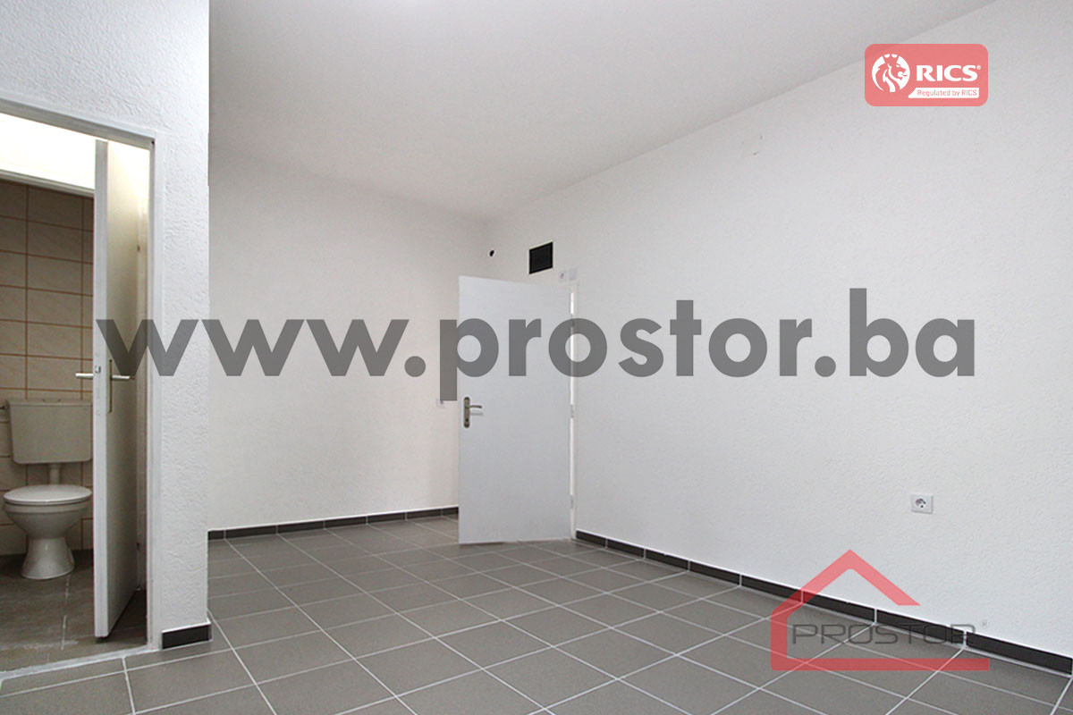 PROSTOR izdaje: Poslovni prostor, 37m2, Otoka 4
