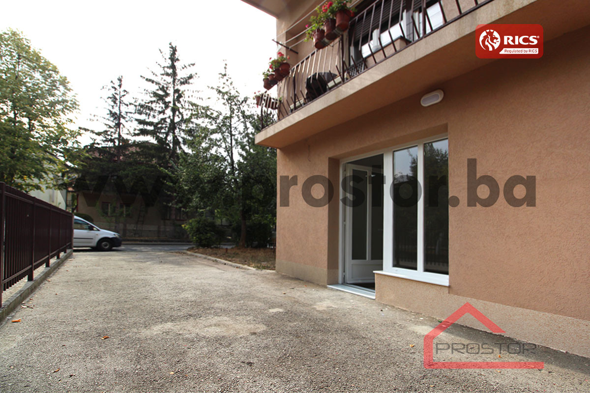 PROSTOR izdaje: Poslovni prostor, 37m2, Otoka 7