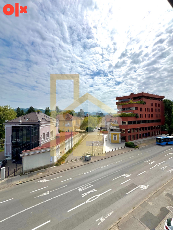 Na prodaju trosoban stan sa garažom, Nova Varoš 20