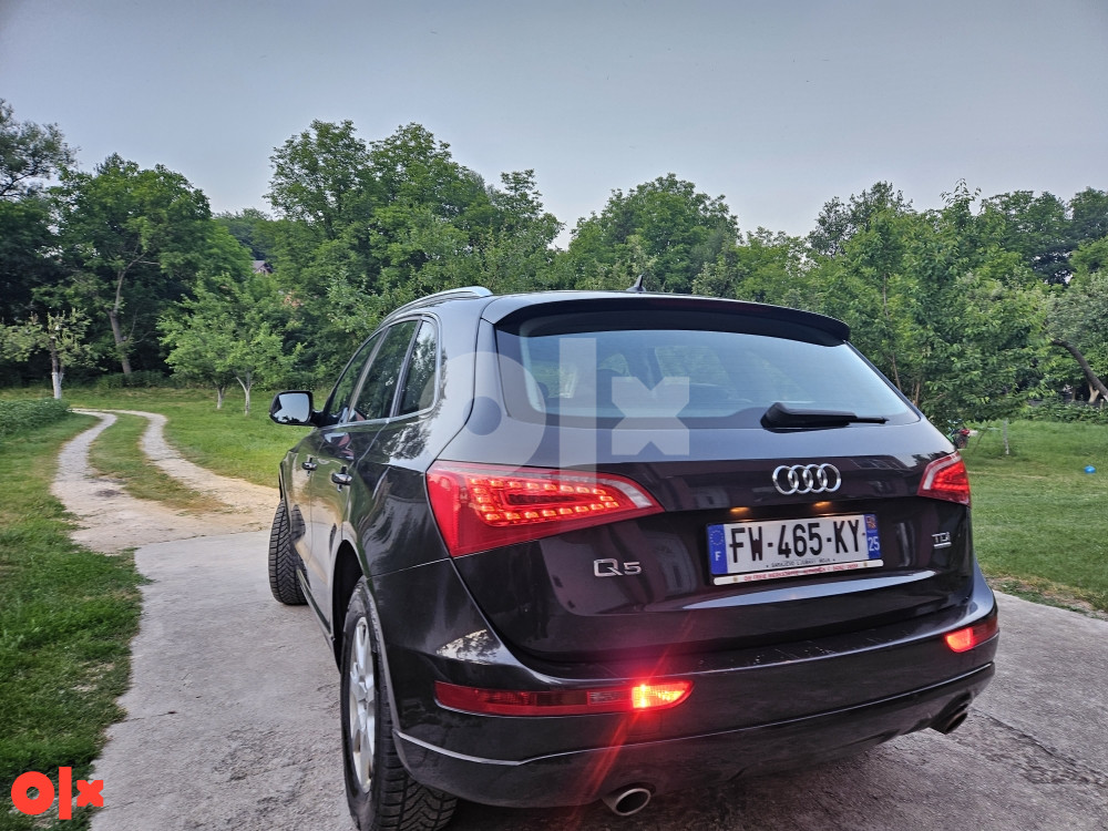 Audi Q5 3.0tdi ful led  tek uvez.i tek registr.MOZE ZAMJENA