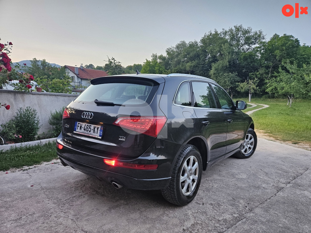 Audi Q5 3.0tdi ful led  tek uvez.i tek registr.MOZE ZAMJENA