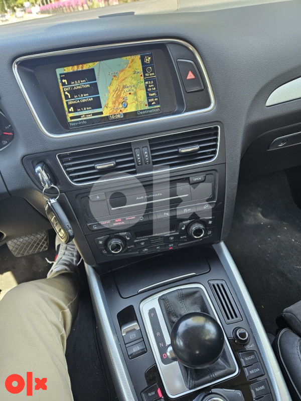 Audi Q5 3.0tdi ful led  tek uvez.i tek registr.MOZE ZAMJENA