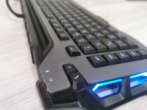 ROCCAT Skeltr RGB tastatura sa bluetooth