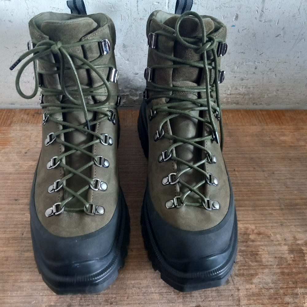 Extra planinarske zimske gorske čizme CANADA Goose Gore-Tex br.44