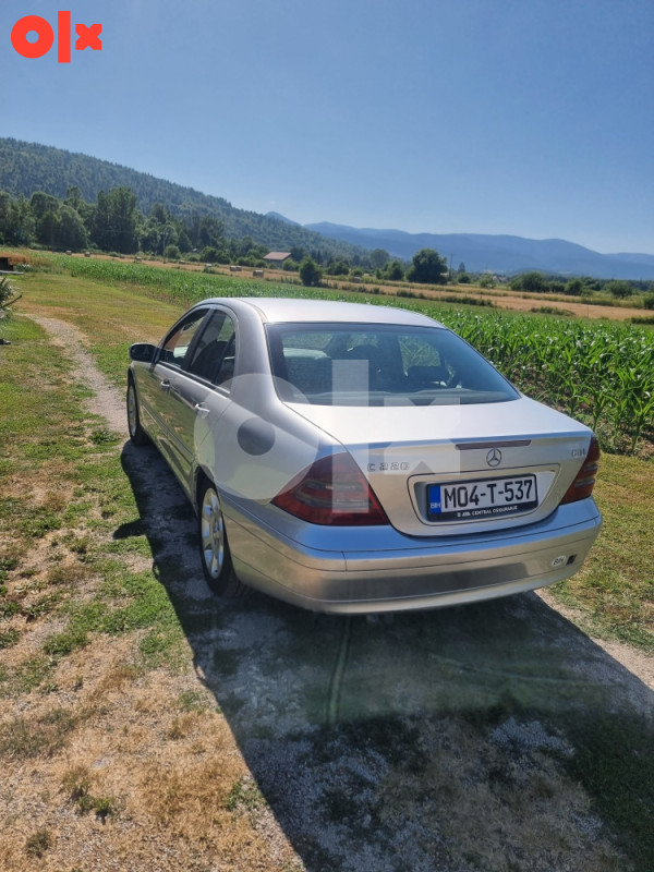 Mercedes-Benz C 220