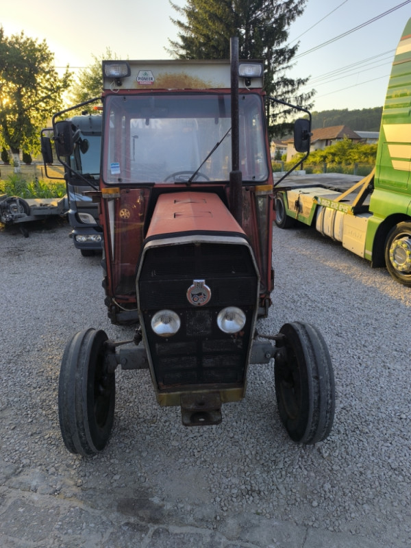 Traktor IMT 549