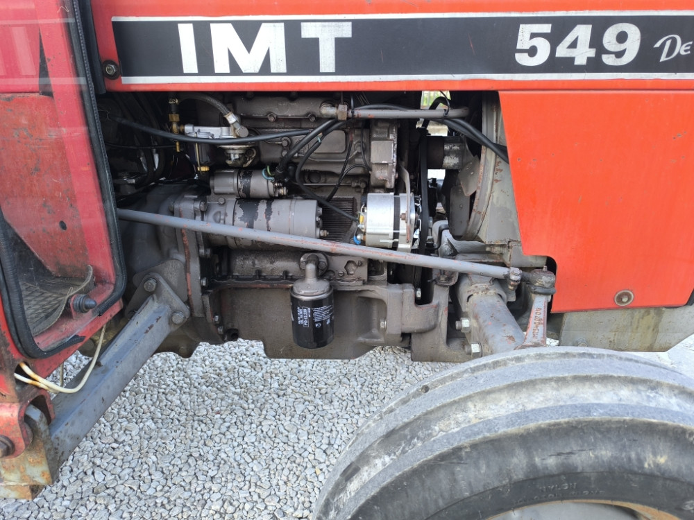 Traktor IMT 549
