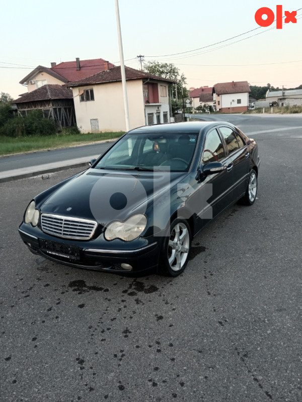 Mercedes-Benz C 220