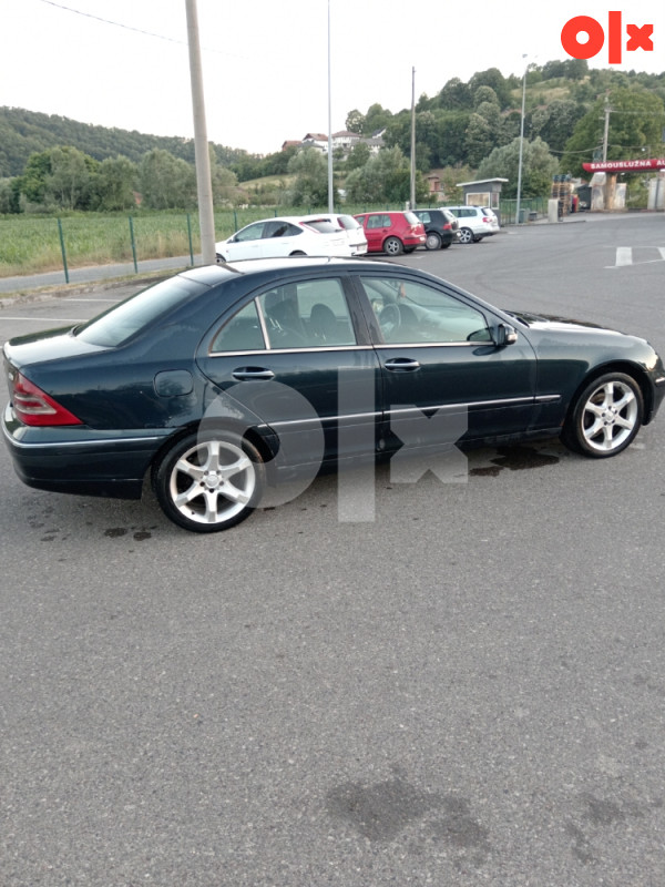 Mercedes-Benz C 220