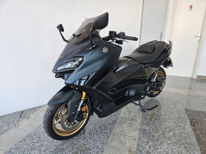 YAMAHA TMAX TECH 560/2023/AKRAPOVIC/NAVI