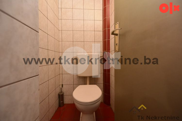 TC Sjenjak Atraktivan Caffe Bar 46 m2 sa velikom baštom