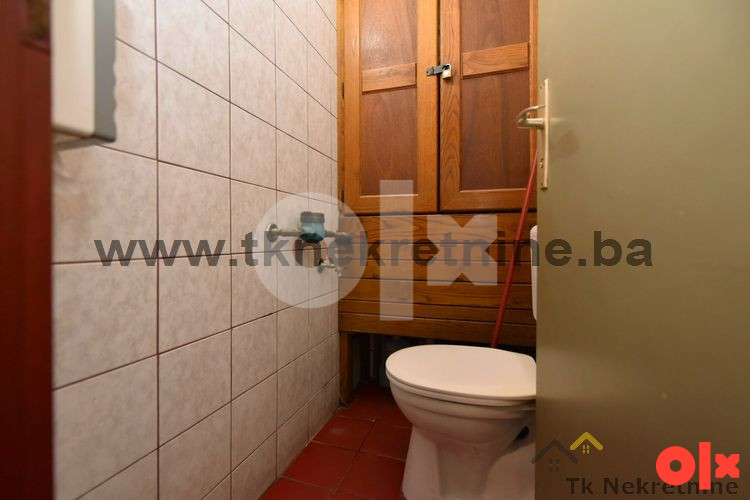 TC Sjenjak Atraktivan Caffe Bar 46 m2 sa velikom baštom