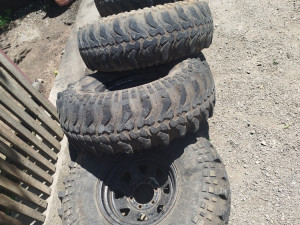 Gume i feluge Nissan Patrol Pajero terano 35 11.5 15