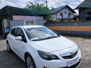 Opel Astra 2011 dizel limuzina uvoz