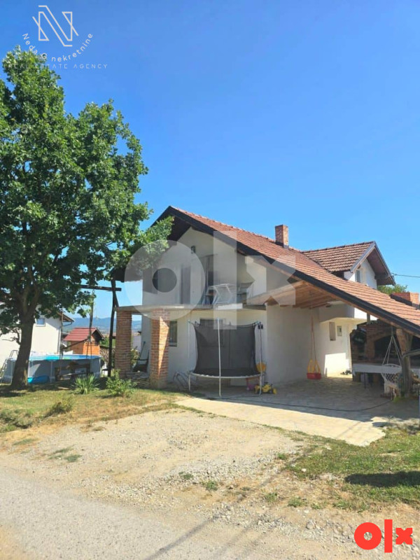 Priječani, useljiva dvospratnica sa divnom okućnicom