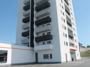 Grad Cazin Dvosoban stan 55m2