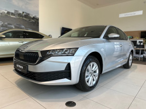 Škoda Octavia Essence 1.5 TSI mHEV DSG 2025