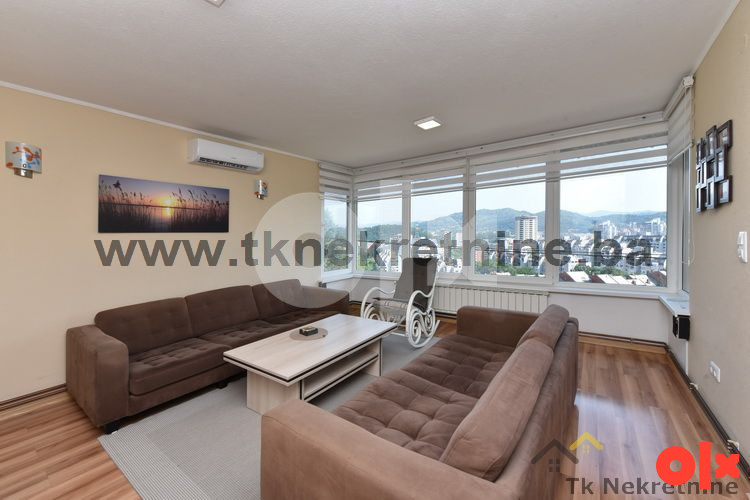 ZLOKOVAC - Kuća na parceli 534 m2, sa 3 zasebna stana