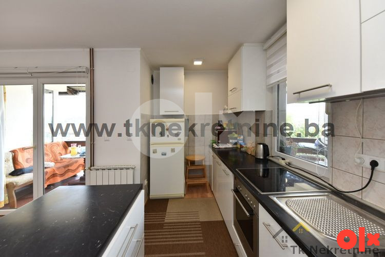 ZLOKOVAC - Kuća na parceli 534 m2, sa 3 zasebna stana