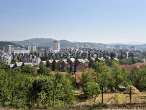 ZLOKOVAC - Kuća na parceli 534 m2, sa 3 zasebna stana