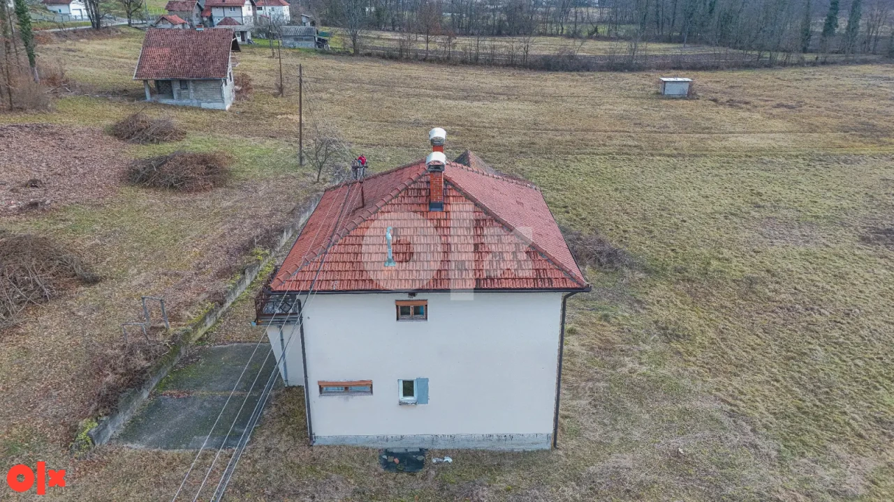 ZEMLJIŠTE  SA KUĆOM TUZLA - 16000m2 3