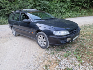 Opel omega 2.0 benzin 85kw komplet ili u djelov reg do 26.10.2025