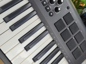 midi klavijatira,studijska