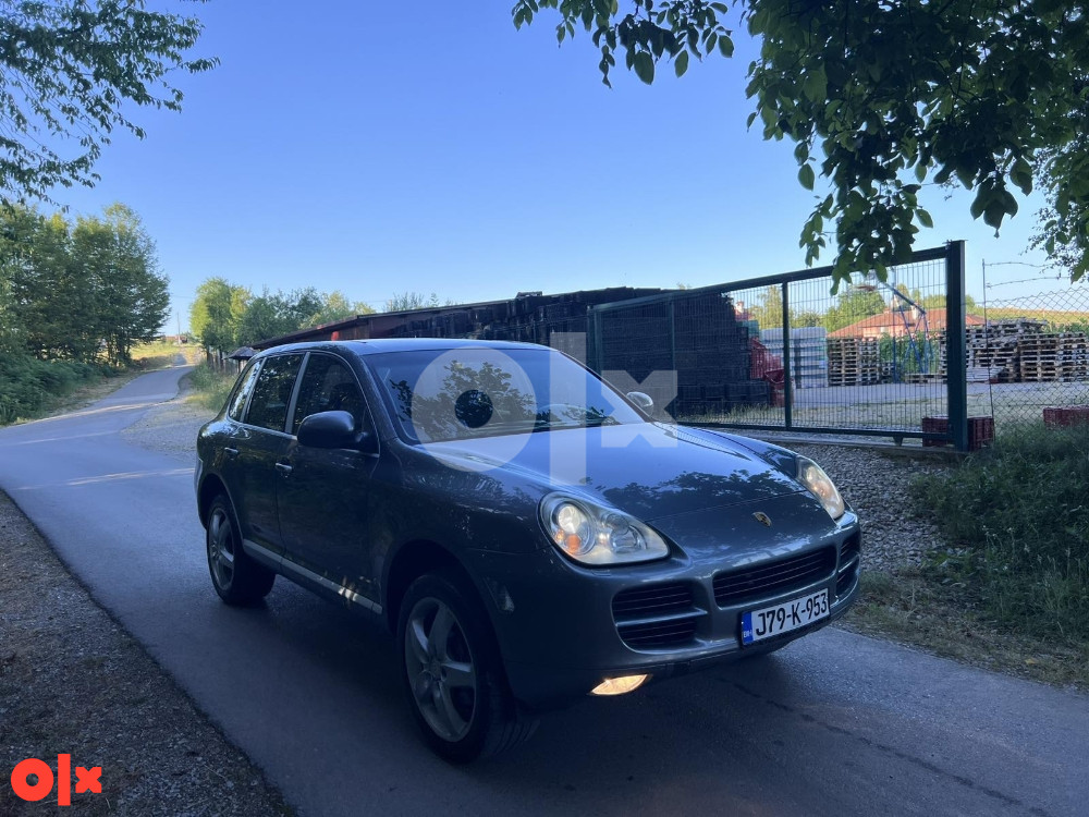 Porsche Cayenne 3.2 V6 extra stanje moze zamjena