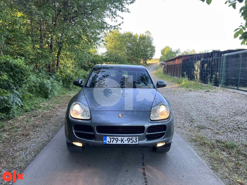 Porsche Cayenne 3.2 V6 extra stanje moze zamjena