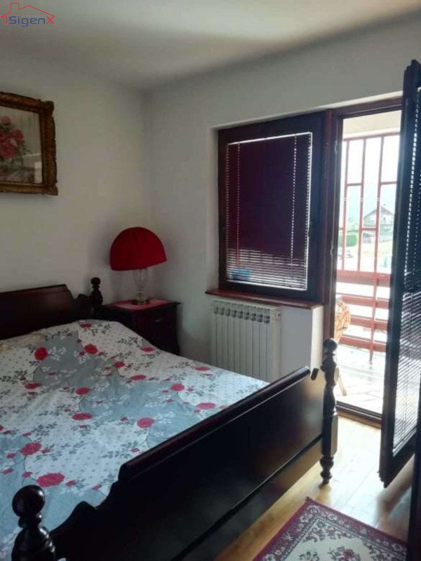 Sigenx prodaje trosoban stan/Istočno Sarajevo/Cara Lazara/105 m2 14