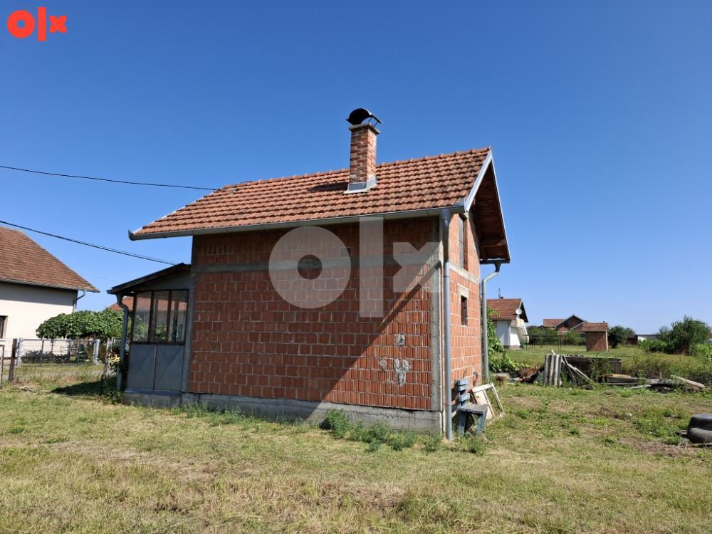 Zemljište i Vikendica (naselje Marići) Brčko 5