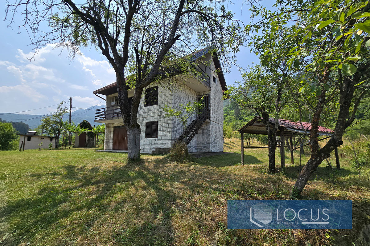 LOCUS: Kuća na parceli 13.379m2, Orahovica, Konjic 8