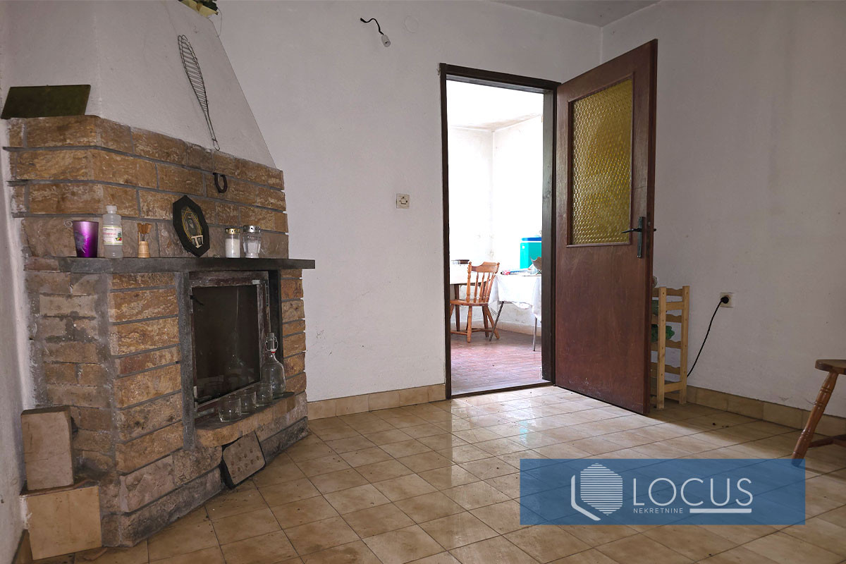 LOCUS: Kuća na parceli 13.379m2, Orahovica, Konjic 9