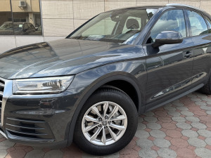AUDI Q5 2.0 TDi Quattro S-Tronic "Sportpaket" LED NAVI ACC 2020