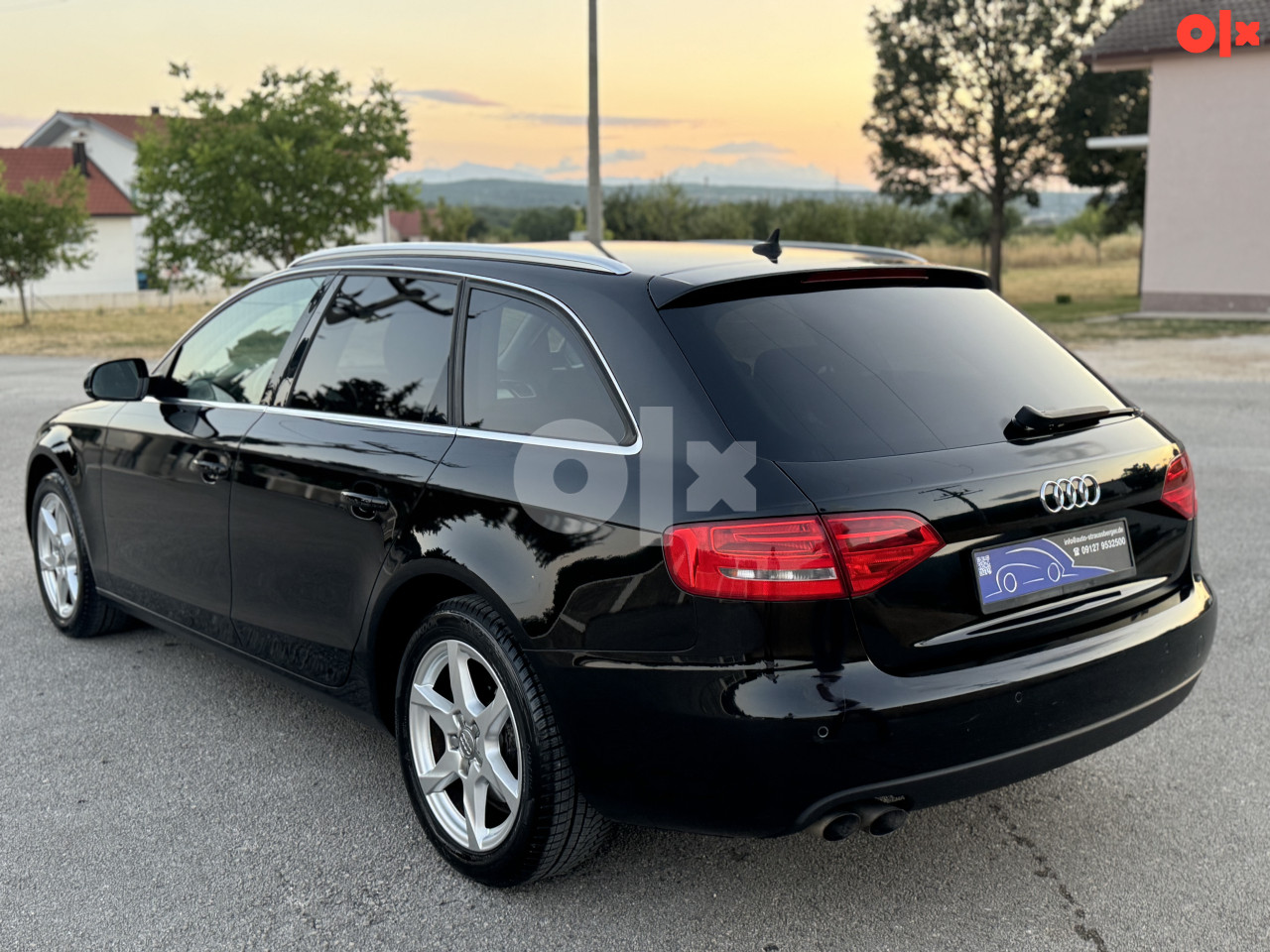 Audi A4 B8 2.0 TDI NAVI PDC MFL