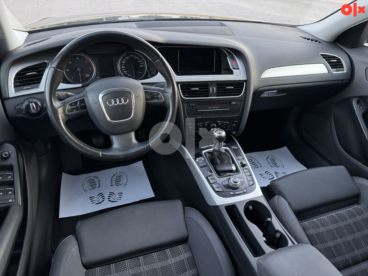 Audi A4 B8 2.0 TDI NAVI PDC MFL