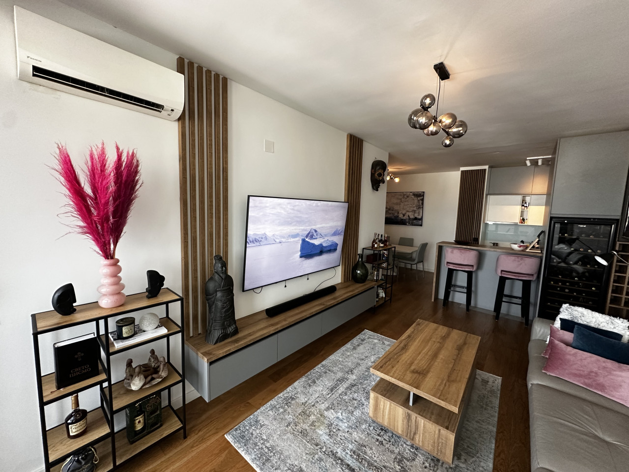 Trosoban LUX namješten stan - GRAND TRADE - 83 m2 2
