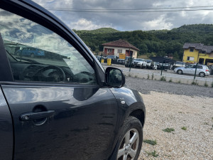 Toyota Rav4 desna vrata 063 339 996