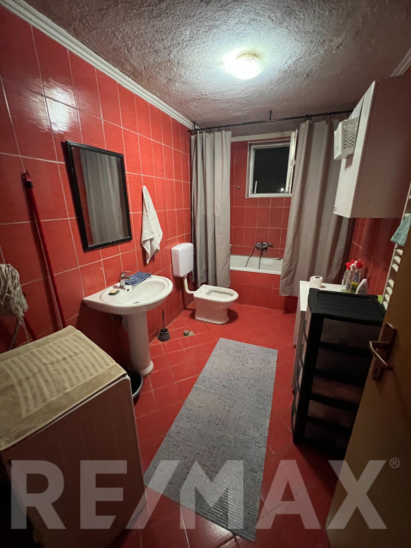 Na prodaju kuća sa zemljištem  6.975m2 u Mahovljanima, Laktaši 20